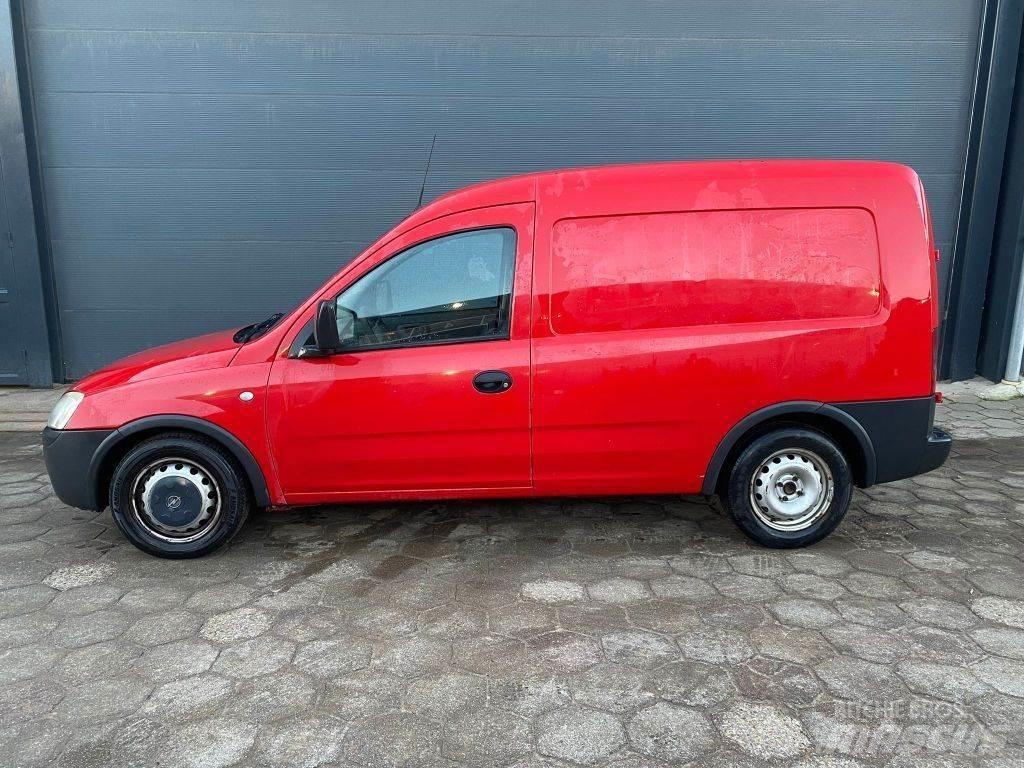 Opel Combo CDTI 박스 바디