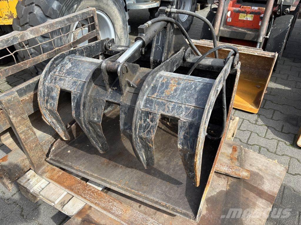 Thomas T83S  스키드로더