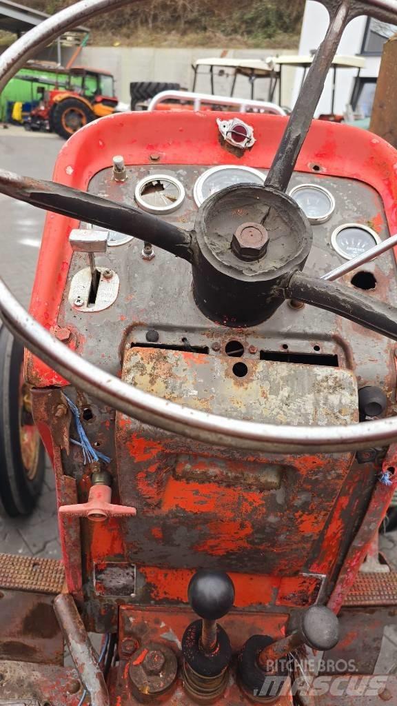 Massey Ferguson 175 트랙터