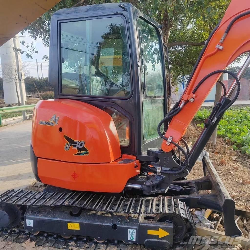 Kubota U 30 소형 굴삭기 7톤 미만