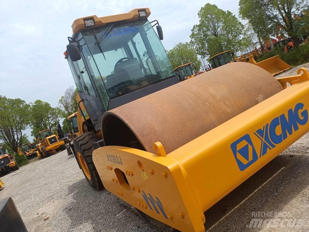 XCMG XS 263J 싱글 드럼 롤러