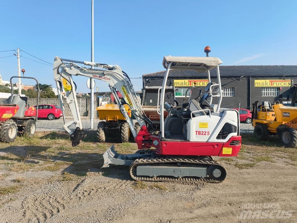 Takeuchi TB 225 소형 굴삭기 7톤 미만