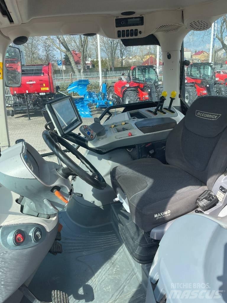 McCormick X 7.680 트랙터