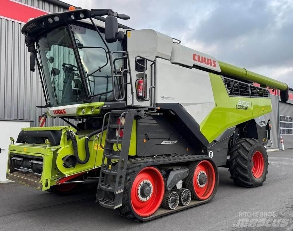CLAAS 8700TT 콤바인 수확기