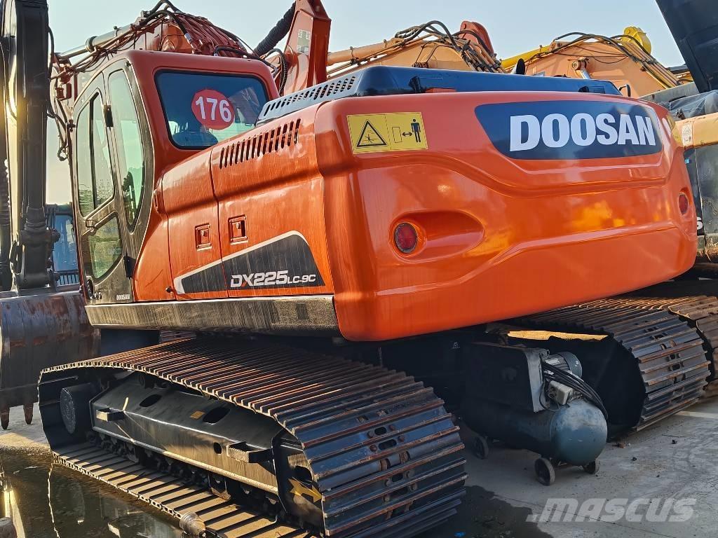 Doosan DX 225 LC-9C 대형 굴삭기 29톤 이상