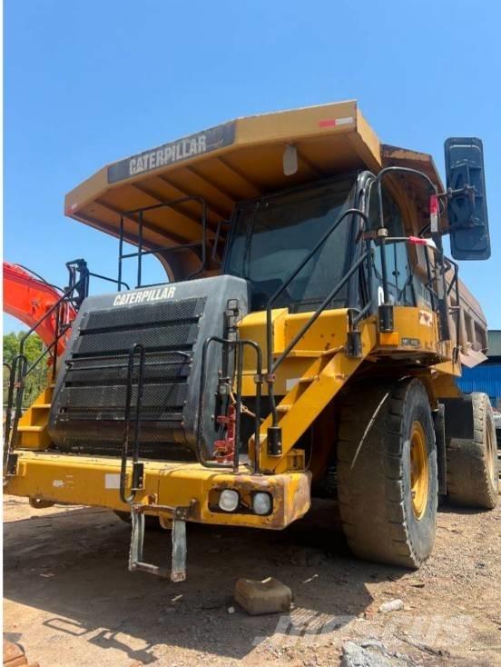 CAT 773 E 초대형 덤프 트럭