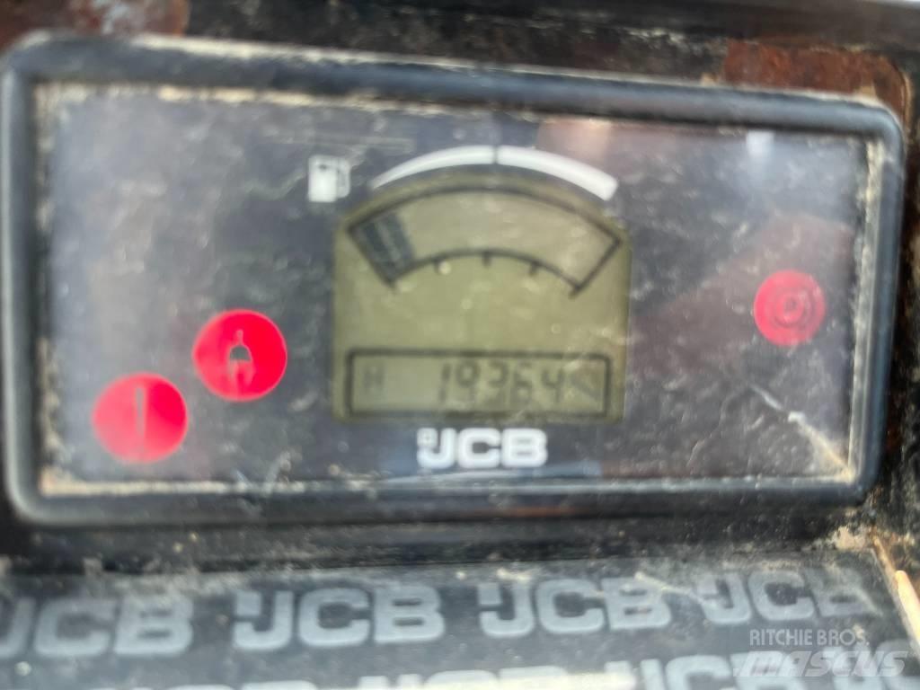 JCB 930 RTFL 험지용 트럭
