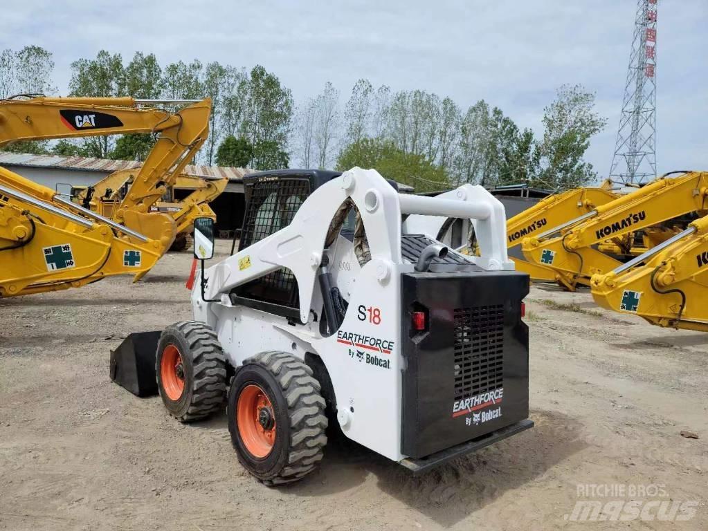 Bobcat S 18  스키드로더