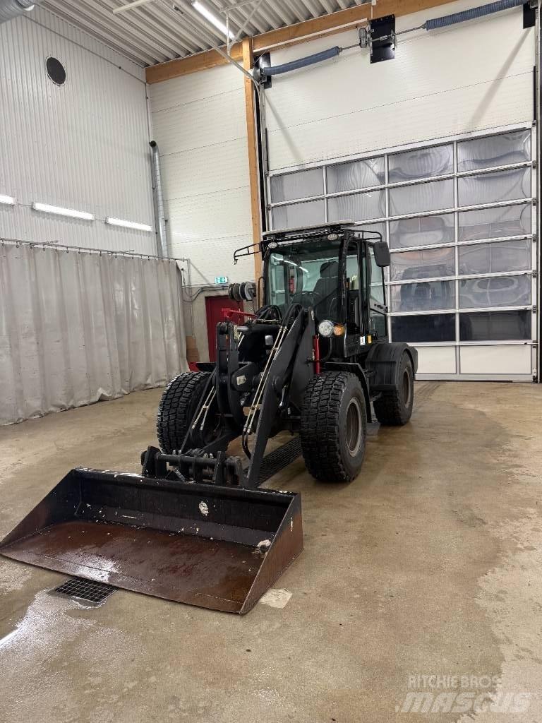  D-Machine  2550  휠로우더