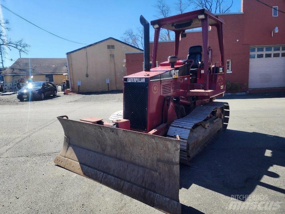 CAT D 3 C III 크롤러 도저