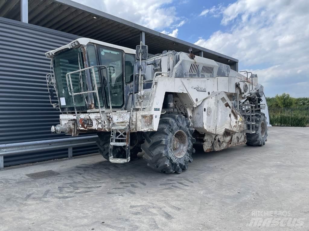 Wirtgen WR 240I 아스팔트 리사이클러
