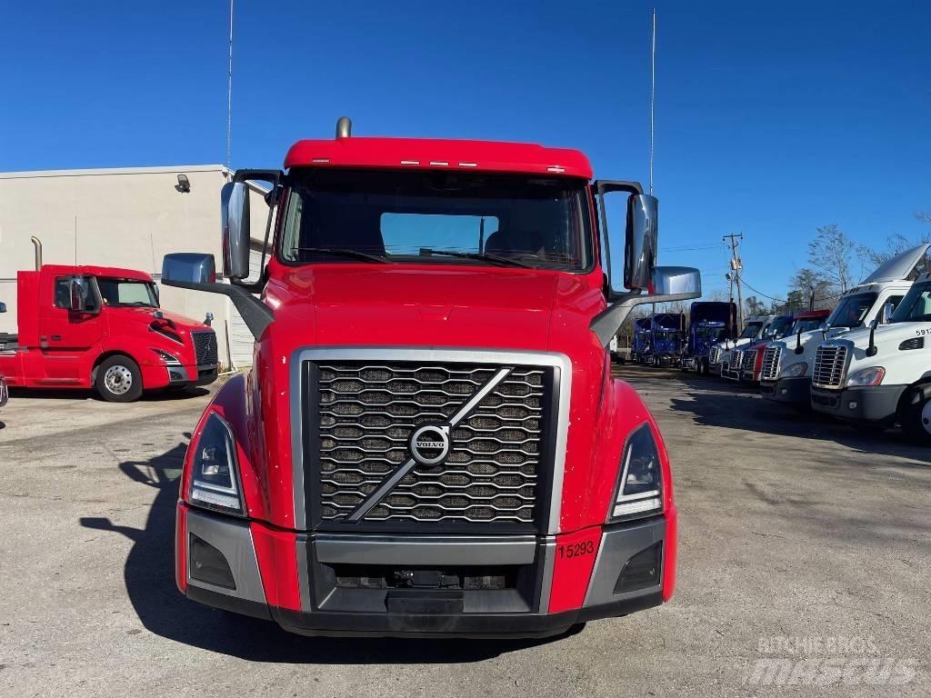 Volvo VNL64T300 트랙터 유닛