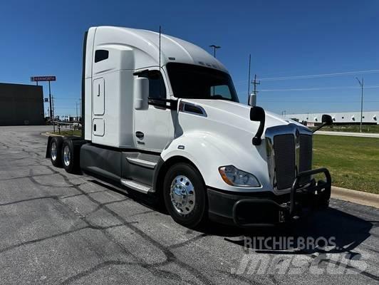 Kenworth T 680 트랙터 유닛