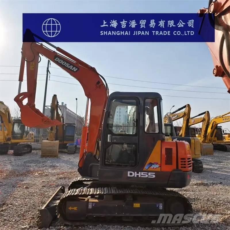 Doosan DH 55 소형 굴삭기 7톤 미만