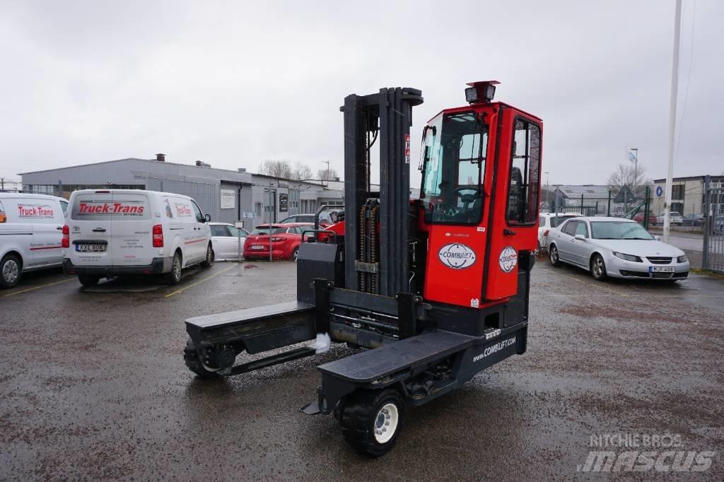 Combilift C4000 4방향 리치트럭