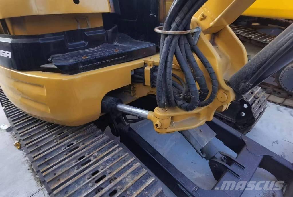 CAT 304 CR 소형 굴삭기 7톤 미만