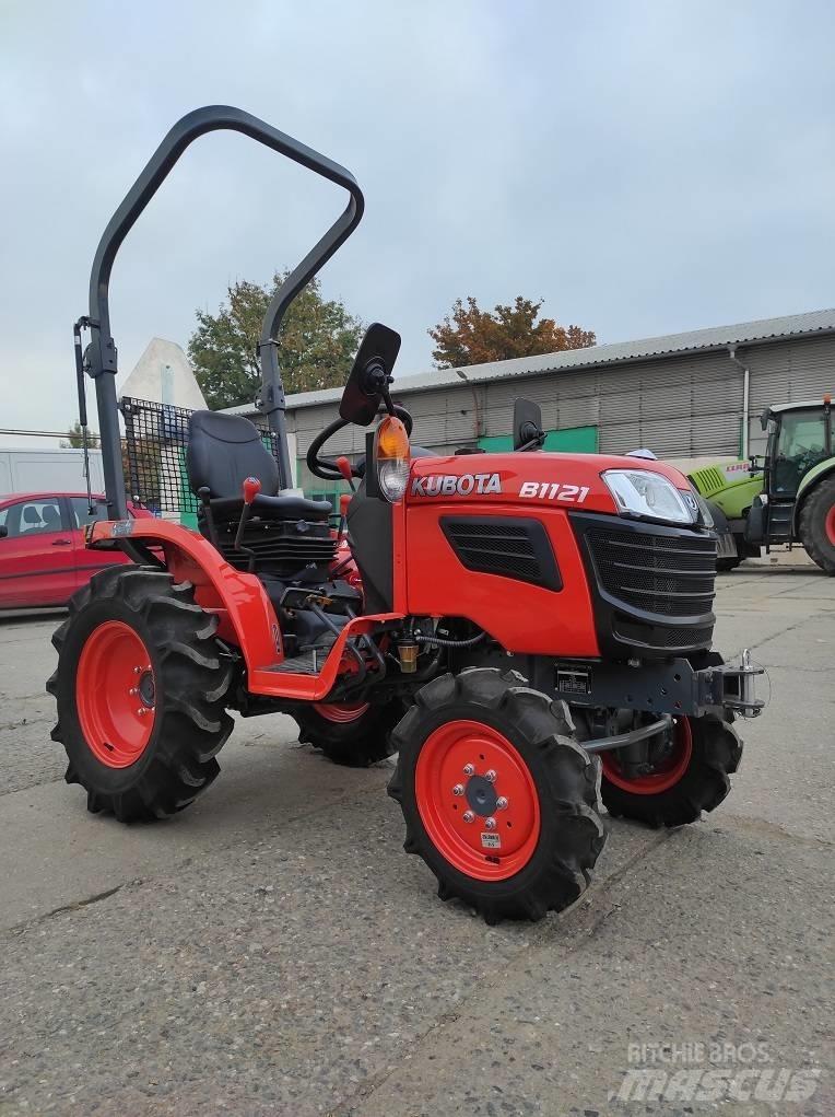 Kubota B1121 소형 트랙터