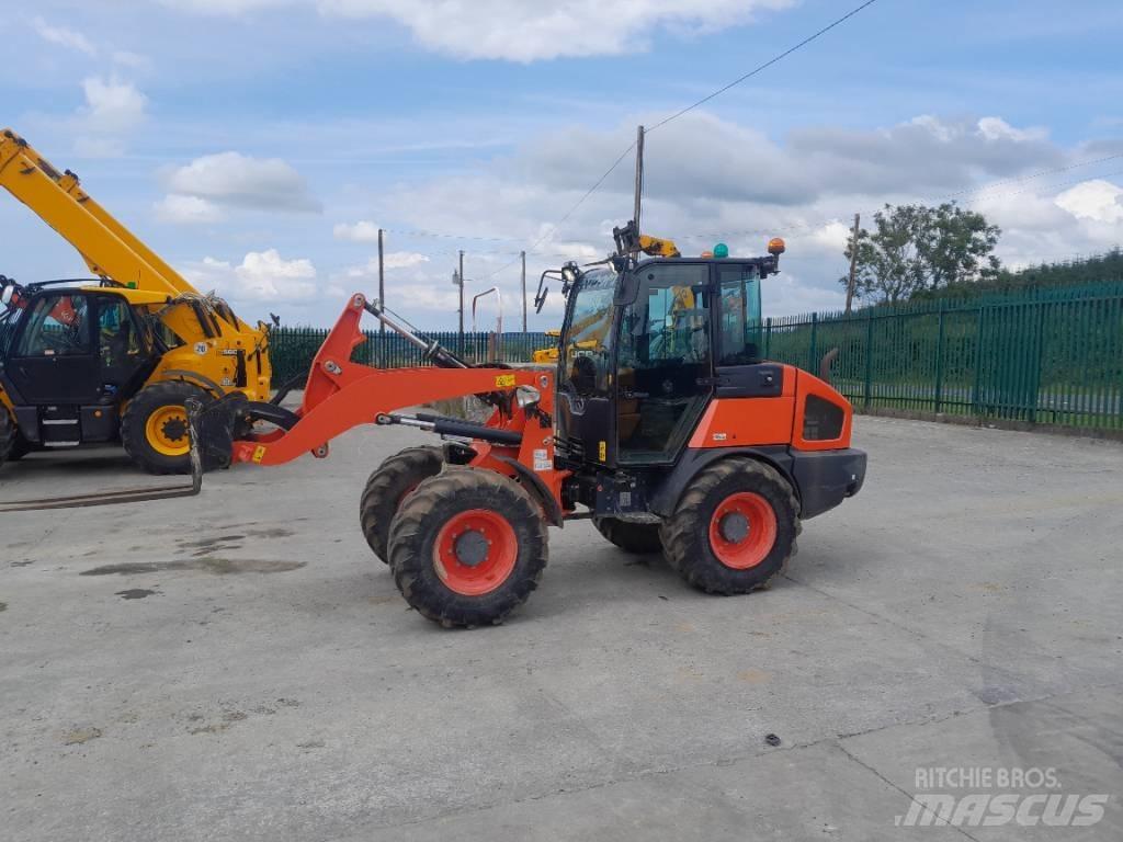 Kubota R 085  휠로우더