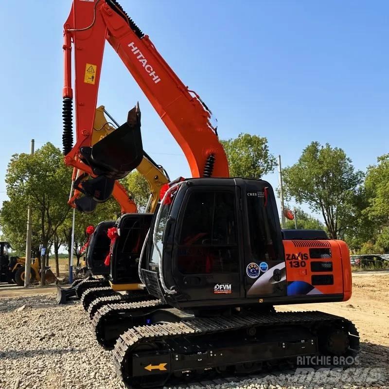 Hitachi ZX 130 대형 굴삭기 29톤 이상
