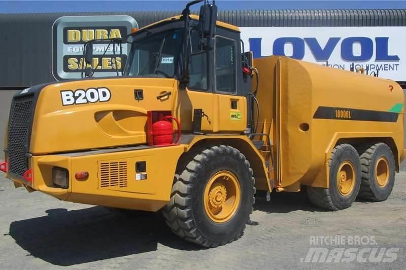 Bell B20D 탱커 트럭