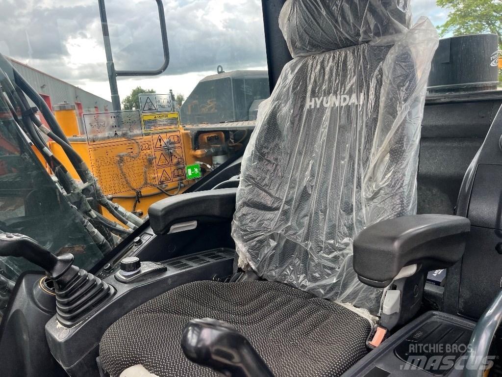 Hyundai HX 140 AL 대형 굴삭기 29톤 이상
