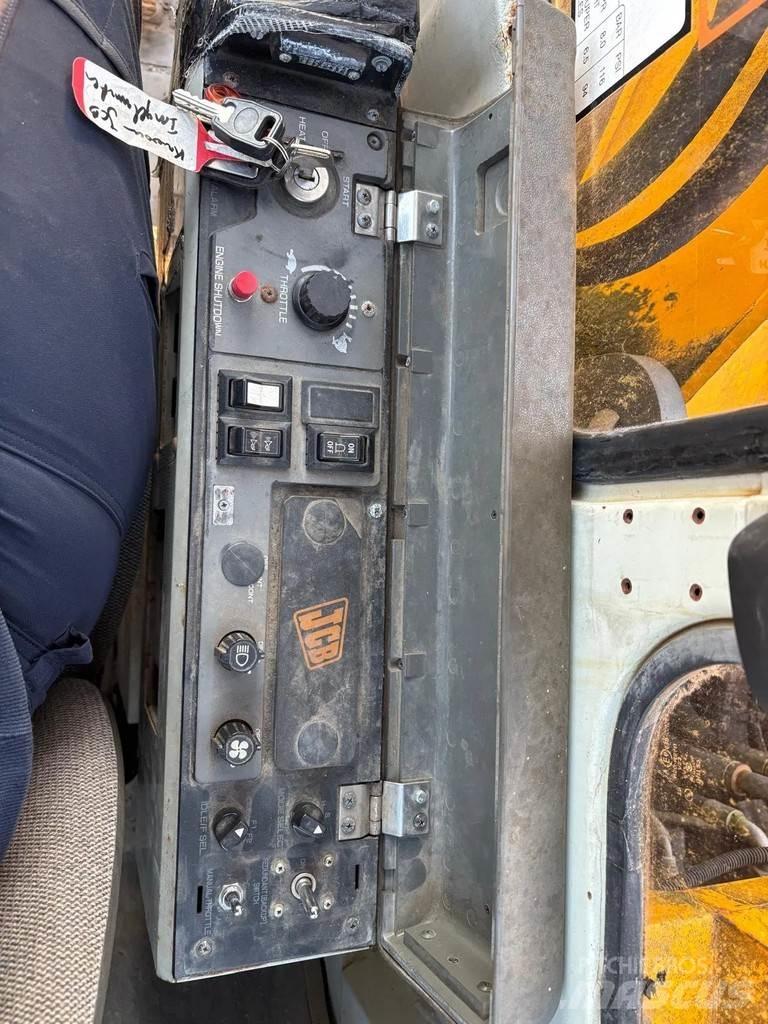 JCB JS130W  휠 굴삭기