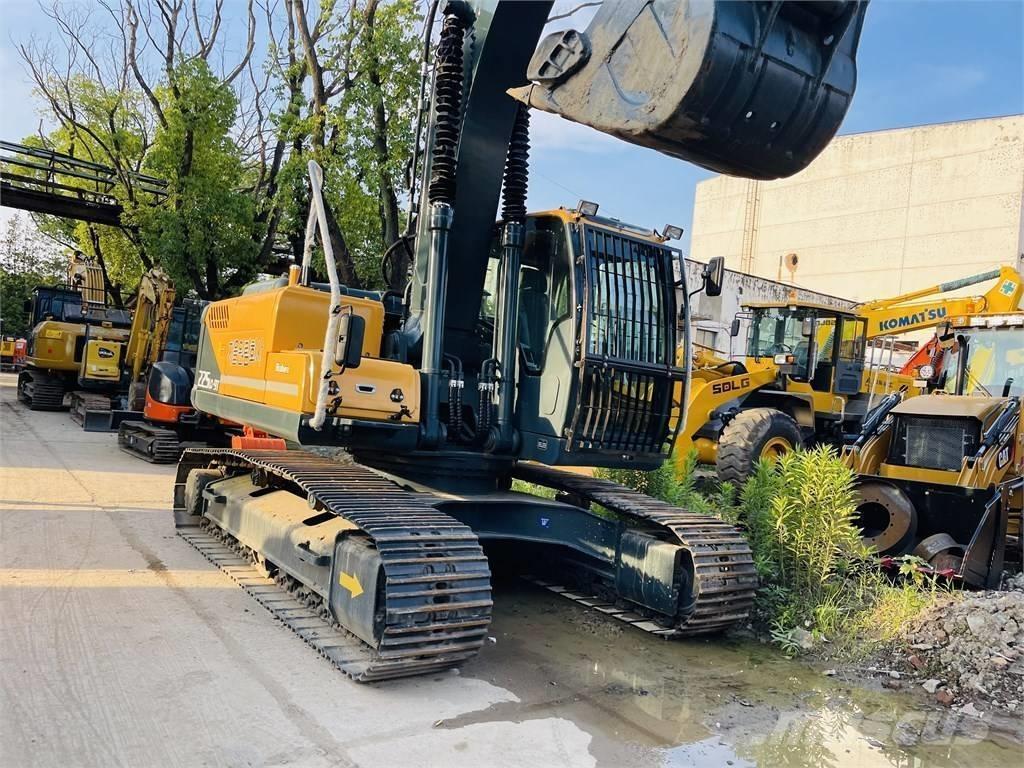 Hyundai 225LC 9T 대형 굴삭기 29톤 이상