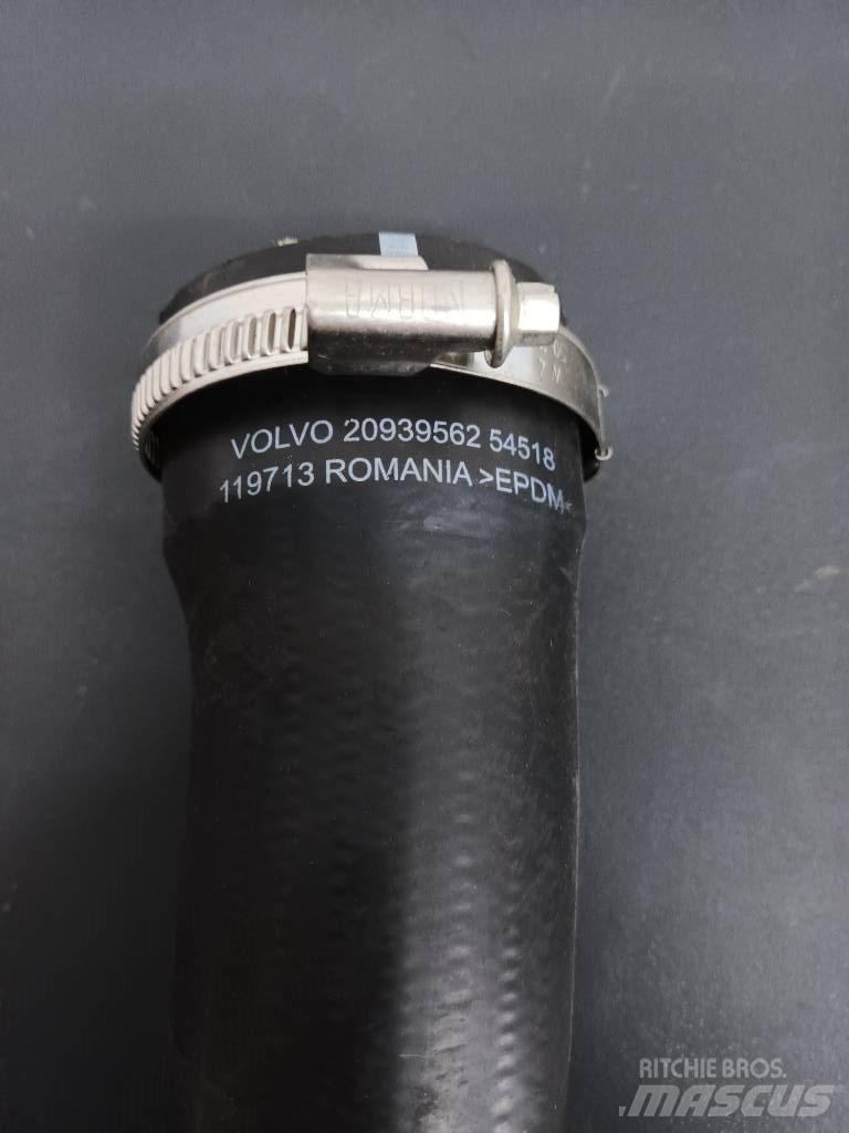 Volvo PIPE 20939562 엔진