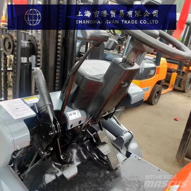 Toyota 6 FDF 30 디젤 지게차