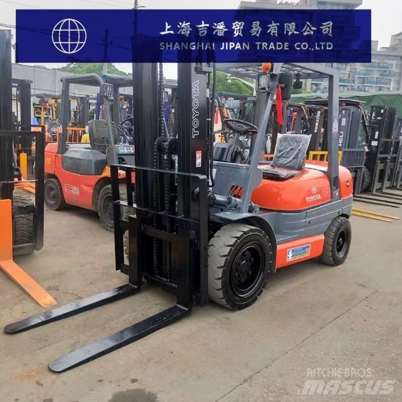 Toyota 6 FDF 30 디젤 지게차