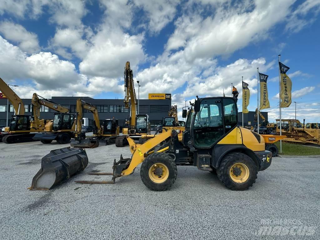 Komatsu WA 80  휠로우더
