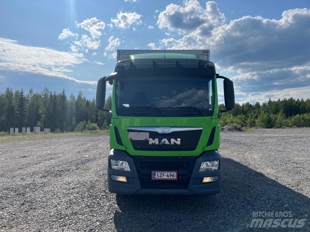 MAN TGS 26.360 탑차 트럭