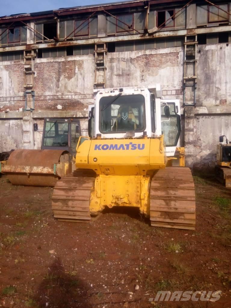 Komatsu D 61 PX-15 크롤러 도저
