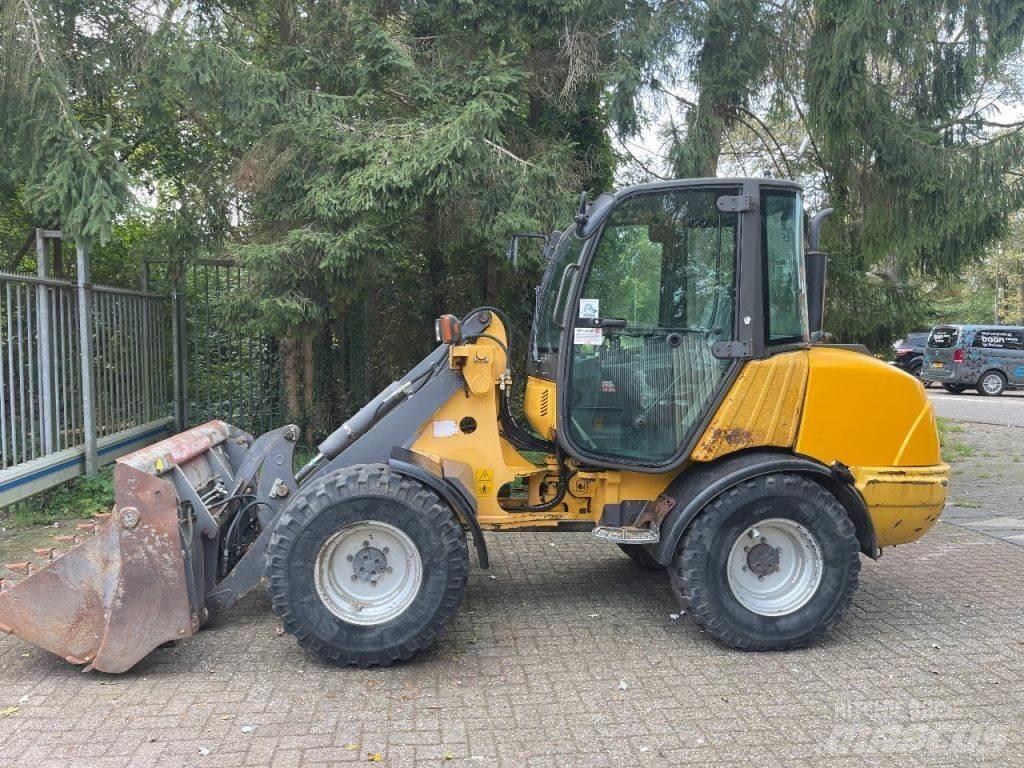 Volvo L25  휠로우더