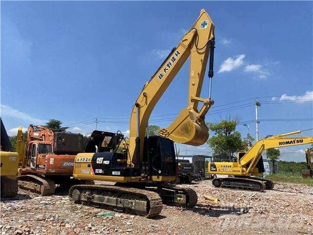 CAT 323D2L 대형 굴삭기 29톤 이상