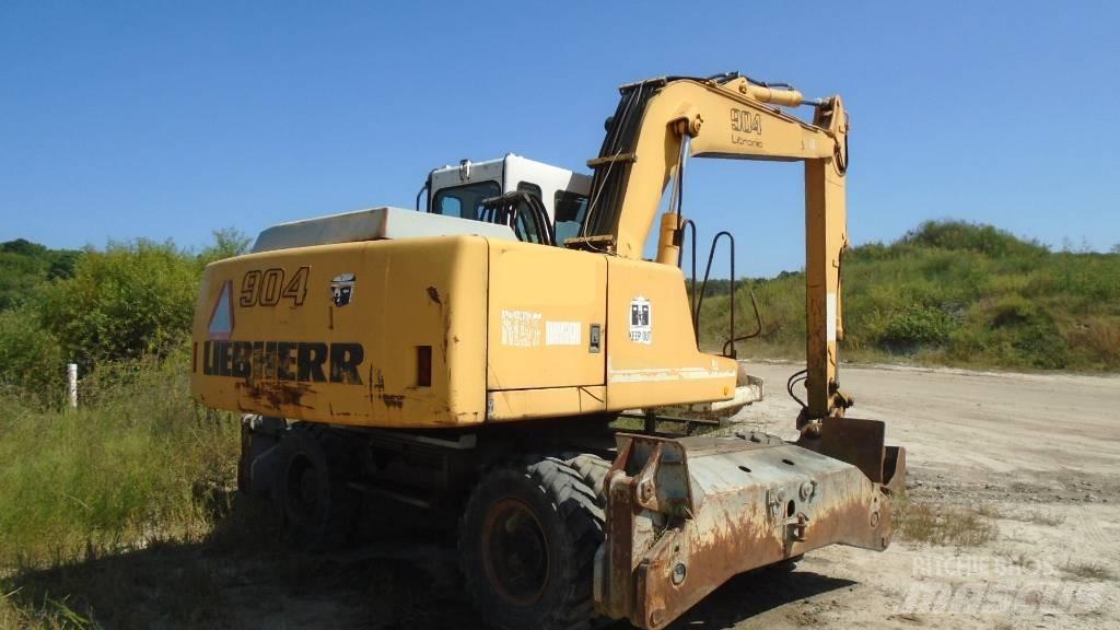 Liebherr A 904  휠 굴삭기