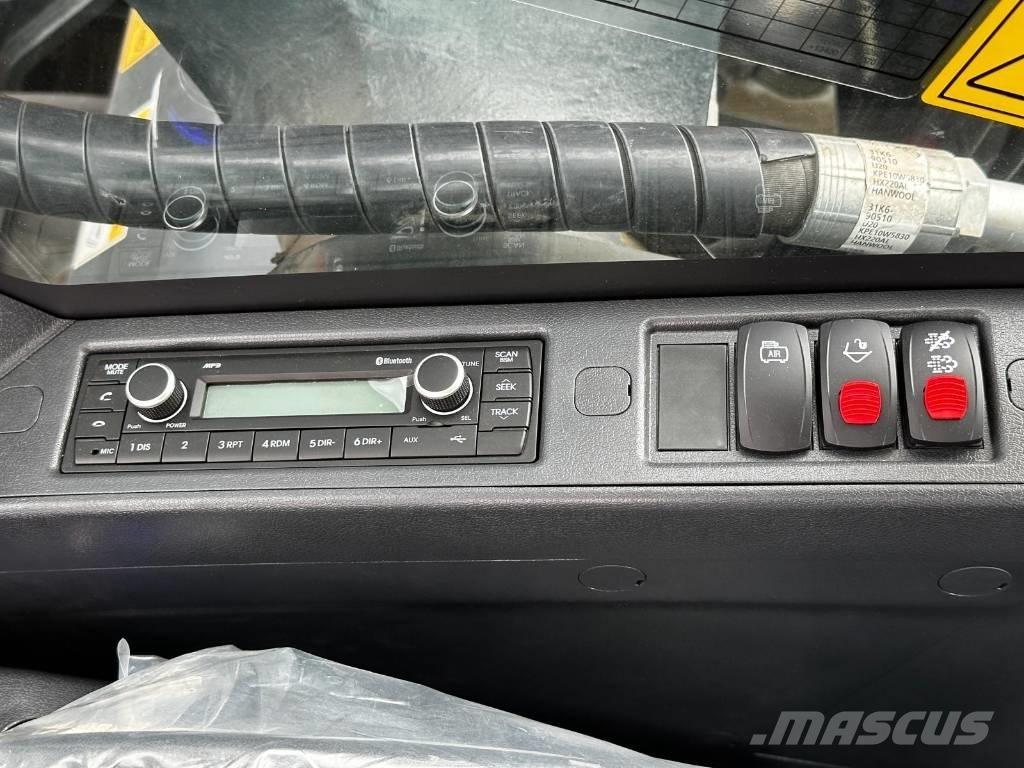 Hyundai HX 220 AL 대형 굴삭기 29톤 이상