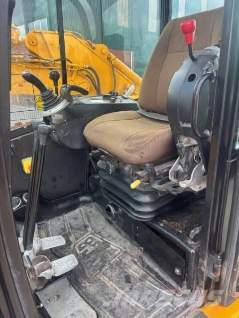 JCB 8050 소형 굴삭기 7톤 미만
