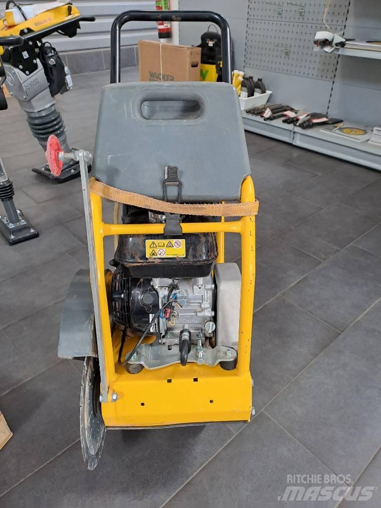 Wacker Neuson BFS735 암석 및 콘크리트 절단기