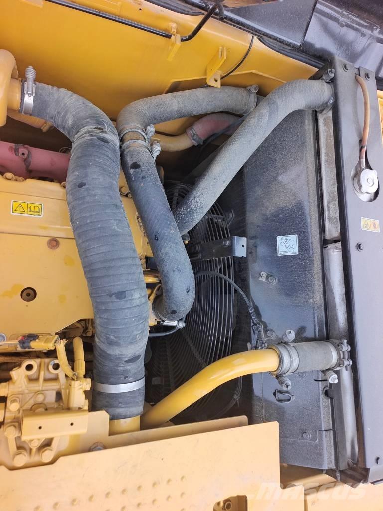 CAT 320 D2L 대형 굴삭기 29톤 이상