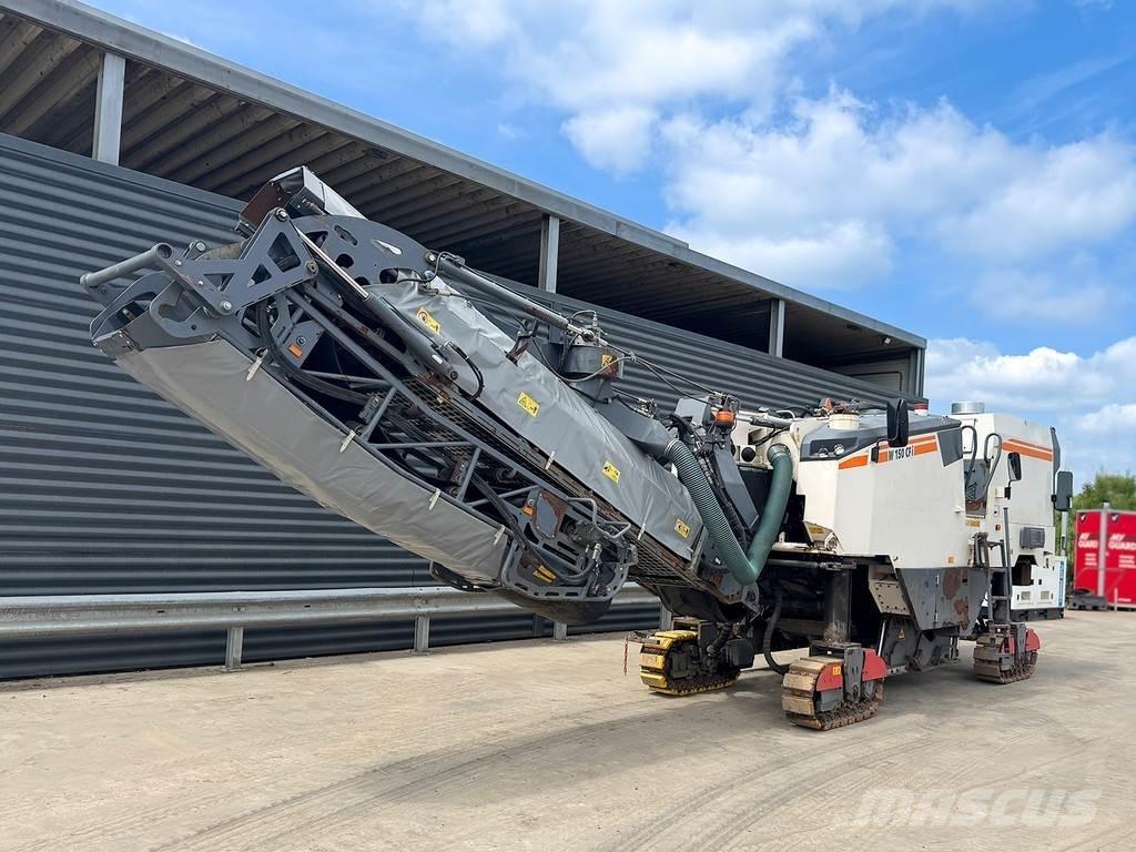 Wirtgen W 150 CFI 아스팔트 콜드 밀링 기계