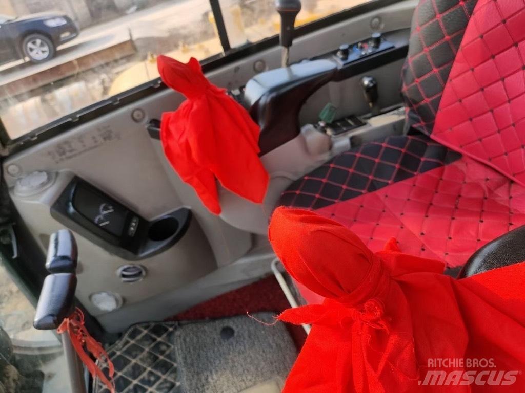 Volvo EC 60D 중형굴삭기 7톤-28톤