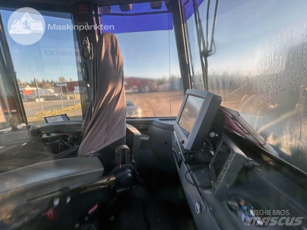 Valmet 890.3 원목 포워더