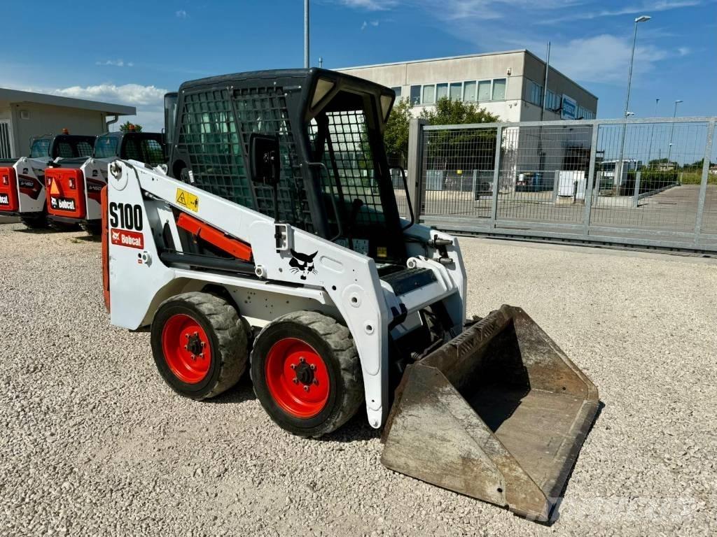 Bobcat S 100  스키드로더
