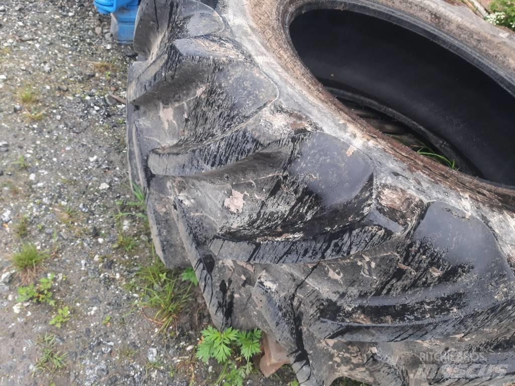 BKT 580/70R38 타이어, 휠 및 림
