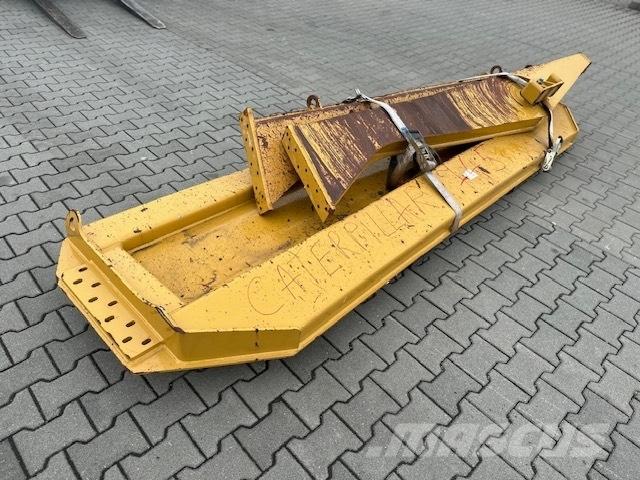 CAT 745 TAIL GATE 연결식 홀러