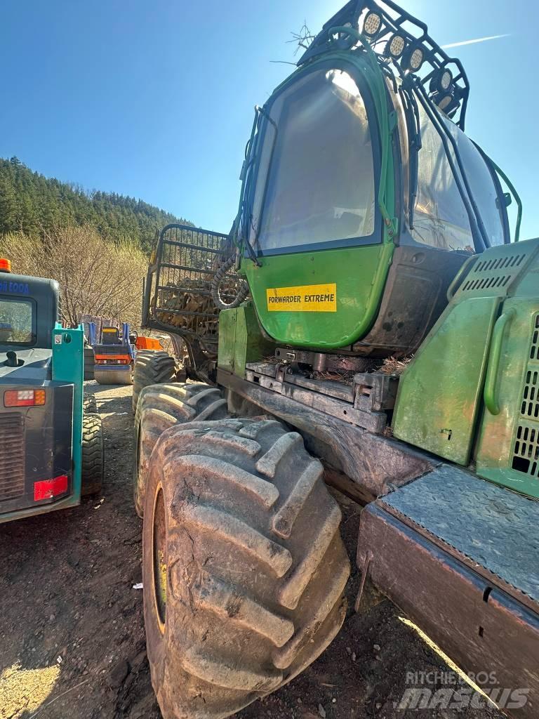 John Deere 810 E 원목 포워더