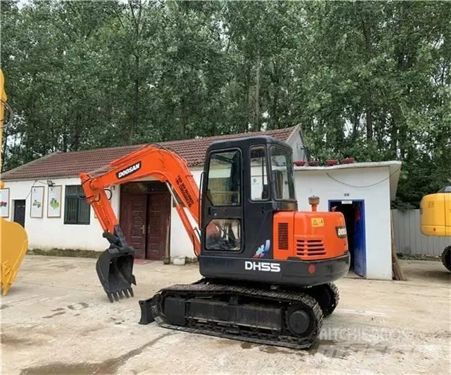 Doosan DH 55 소형 굴삭기 7톤 미만