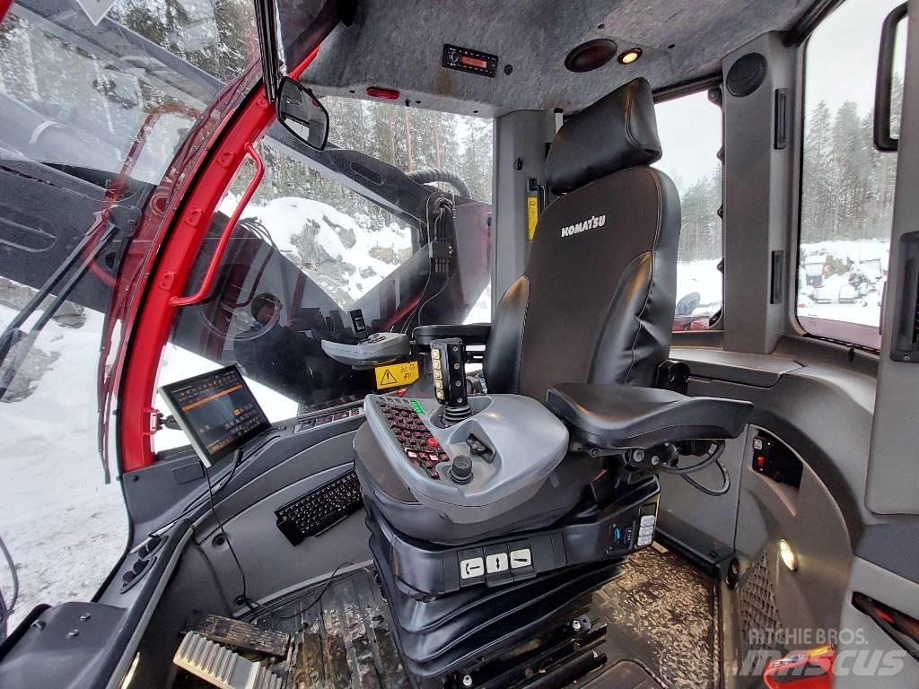 Komatsu 901XC 원목 하베스터