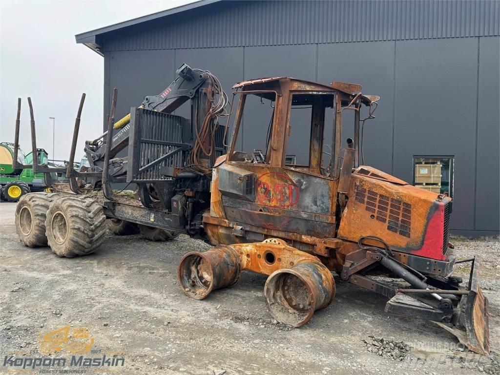 Komatsu 840TX 원목 포워더
